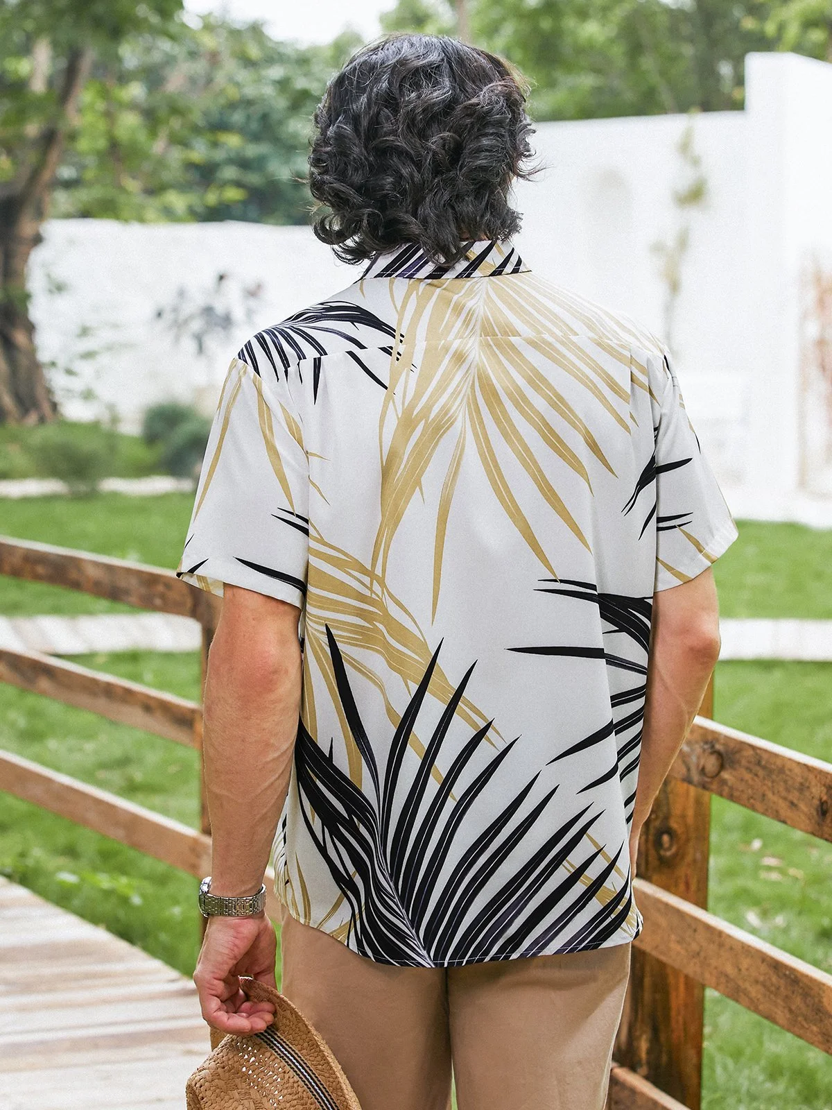 Hardaddy Men's Leaf Print Moisture Wicking Fabric Trendy Lapel Short Sleeve Shirt